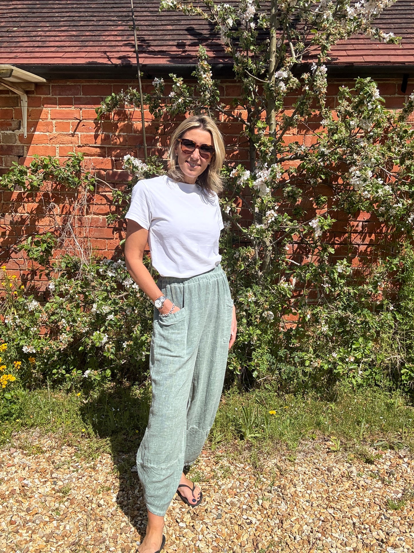Olivia Barrel Leg Linen Trousers