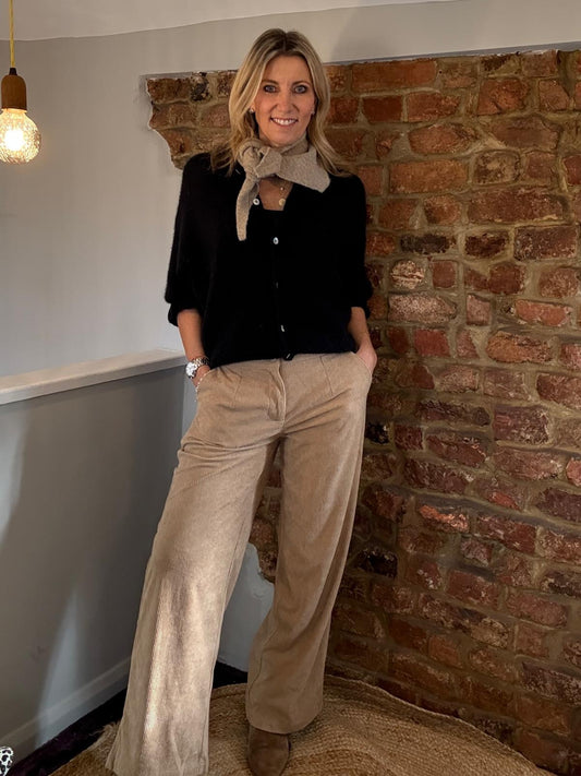 Peggy triangle wool neck scarf